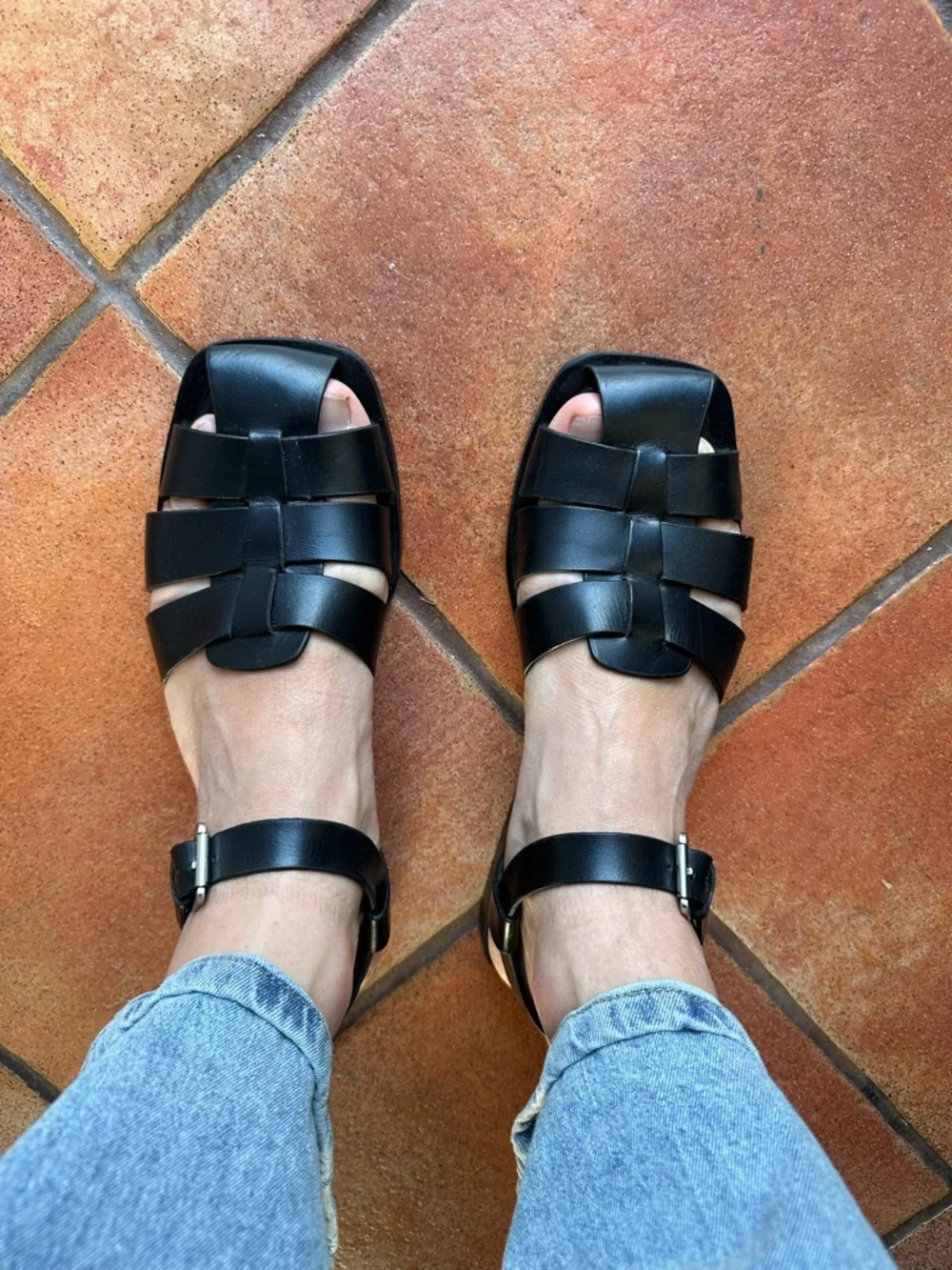 Zara Black Leather Fisherman Sandals - Picture 5 of 5